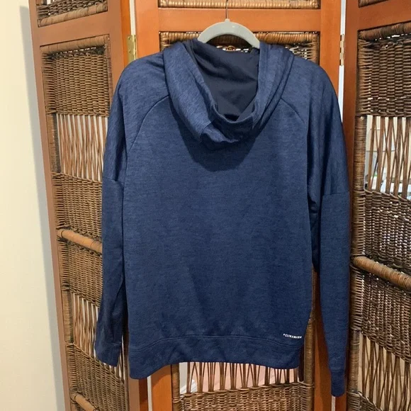 Buffalo Sabres Sweatshirt Size Small Bought at Key Bank Center Worn Once - Picture 4 of 5